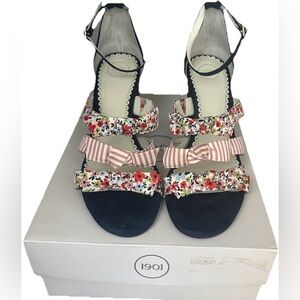 Nordstrom “1901” Navy Aswilder-FAB Floral Strappy Bow Sandals Women’s 10